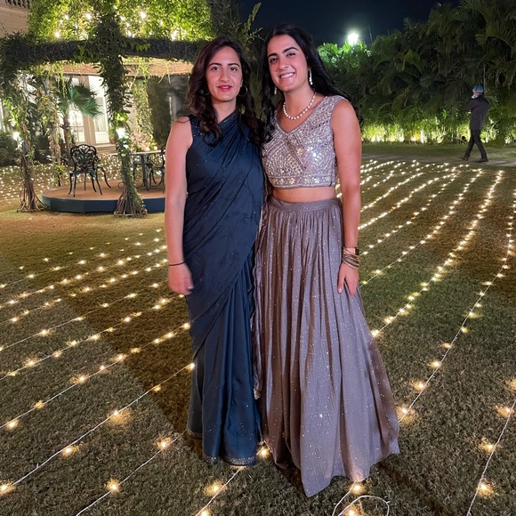 Grey custom made sequin lehenga, size small in new condition barely worn - Picture 2 of 3